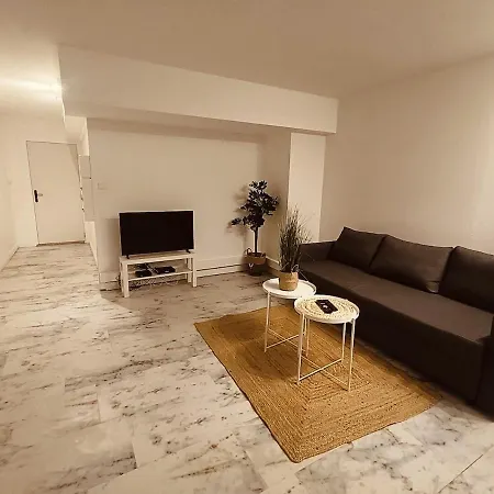 Grand Et Beau De 63 M Apartment *