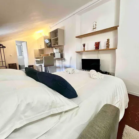 Vieux Apartment