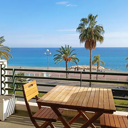 Apartment Charming T1 With Terrace And Sea View