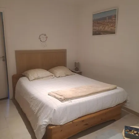 Maison Du Bonheur Calme Et Verdure Rum i privatbostad Nice