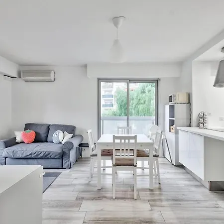 Flat With Balcony 15min From Promenade Des Apartment Nice