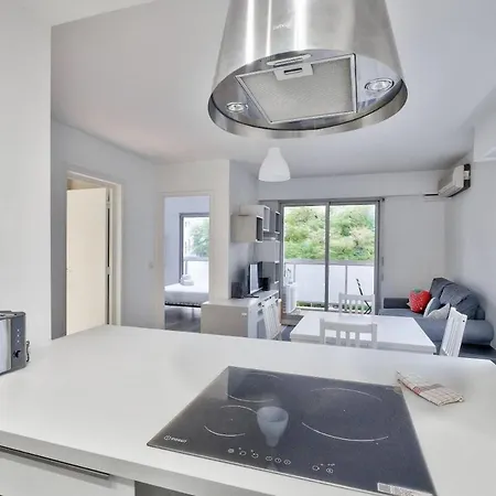 Flat With Balcony 15min From Promenade Des Nice
