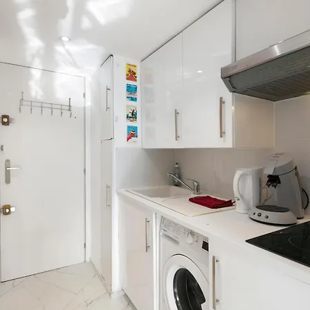 Hotel apartamentowy Jaune Fshh *