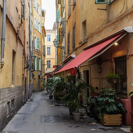 Chic Old Town Nice