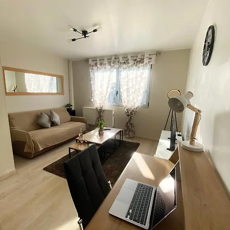 Bel 2 Pieces - 10min De La Apartment