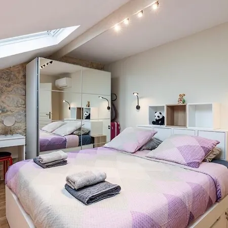 Duplex Center Of With Ac * Nice