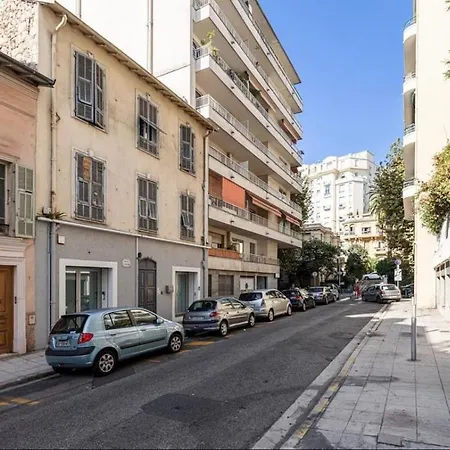 Duplex Center Of With Ac Apartment *