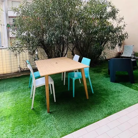 Apartment Avec Grande Terrasse Nice
