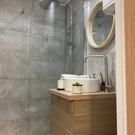 Studette Massena #2 Apartment