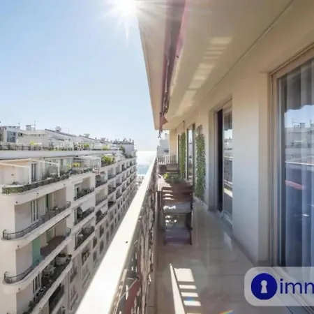 Air-conditioned With Terrace Sea View