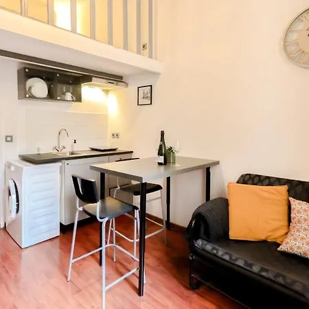 Lumineux Et Renove, Au Coeur De La Ville, Centre Apartment