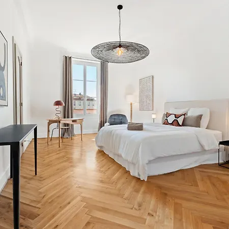 Appartement Renting - Victor - Historic Palace Luxury 3 Bedrooms Parking Nice