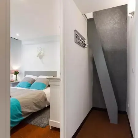 Authentique 2 Piece Dans Le Vieux-nice Apartment *
