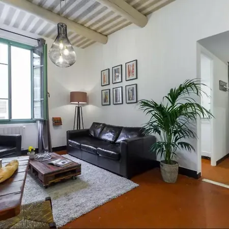Apartment Authentique 2 Piece Dans Le Vieux-nice