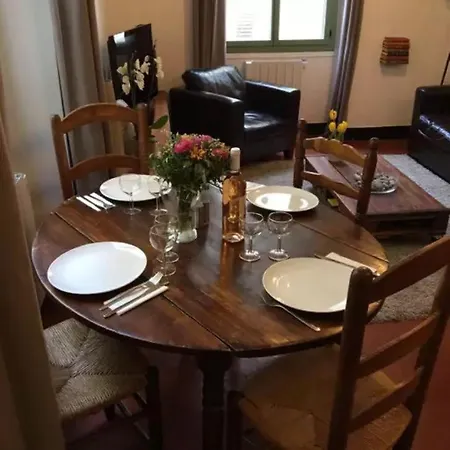 Authentique 2 Piece Dans Le Vieux-nice Apartment