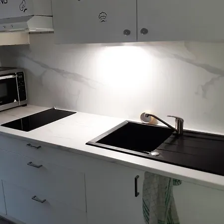 Beautiful Flat 6 People Center Town Apartment