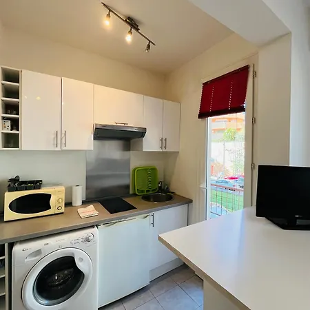 Appartement Grand De 30 M2 Promenade Des *