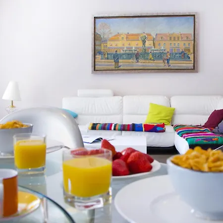 My Casa - Karr - Beautiful Downtown Apartment Nice