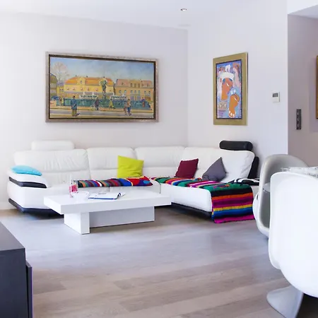 Apartment My Casa - Karr - Beautiful Downtown Nice