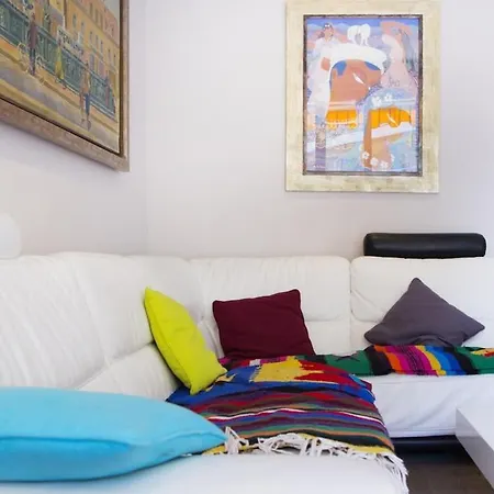 My Casa - Karr - Beautiful Downtown Apartment