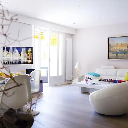 My Casa - Karr - Beautiful Downtown Apartment *