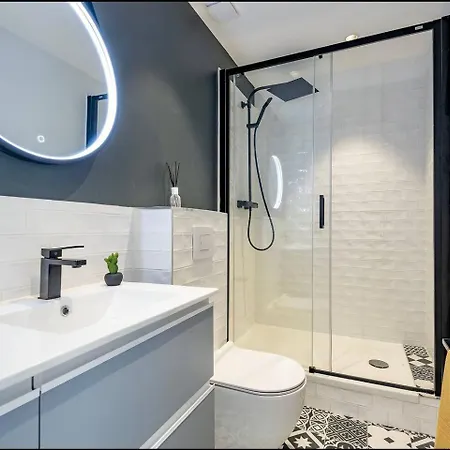 Ana Apartment Nice
