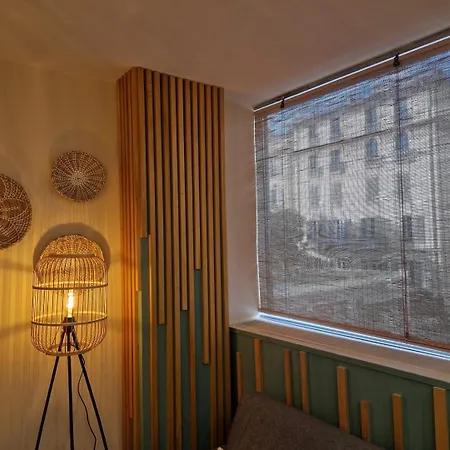 For 6 Guests In Apartment