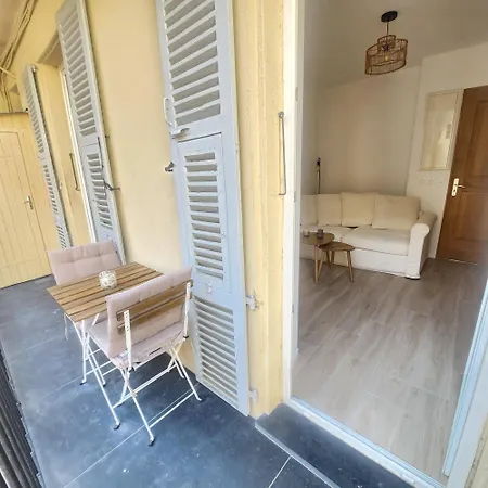 Apartment Proche De La Veille Et Promenade Des *