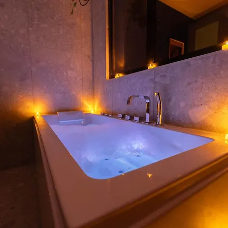 Magnifique Loft - Centre - Jacuzzi 2