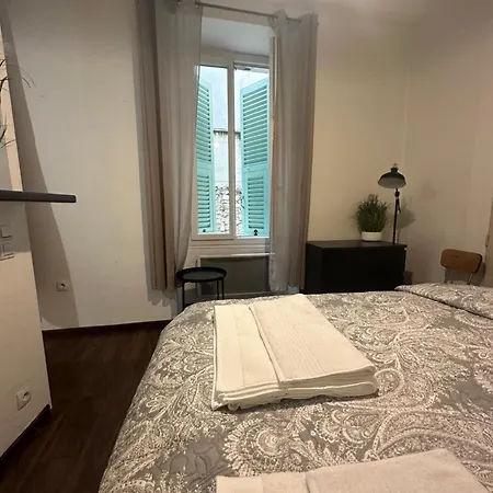 Estudio 20 M2 * Nizza