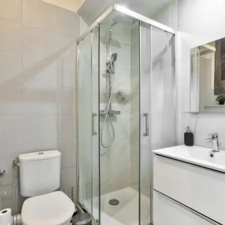 アパート Liberation Beautiful 3 Rooms- Ac Wifi *