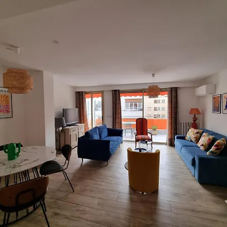 Magnifique T3, Spacieux, Lumineux Et Traversant Apartment Nice