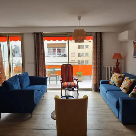 Magnifique T3, Spacieux, Lumineux Et Traversant Apartment
