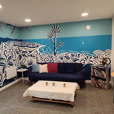 Hostel Hi Les Camelias *