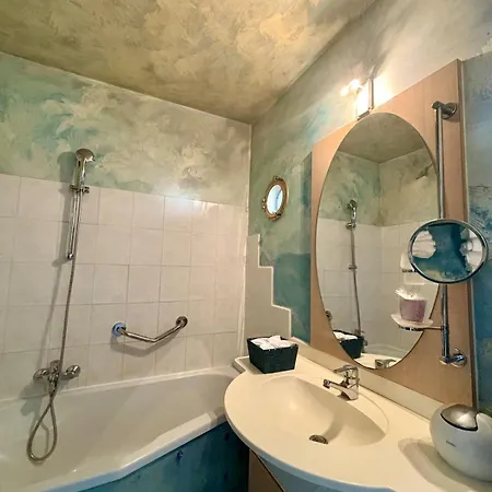 Apartment Stunning Sea Views, Full Sun Exposure