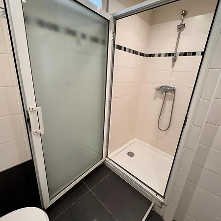 Hype-center Balcony 3br Ac Near Tram For6 Guests Apartment *