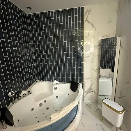 Moon Apartment