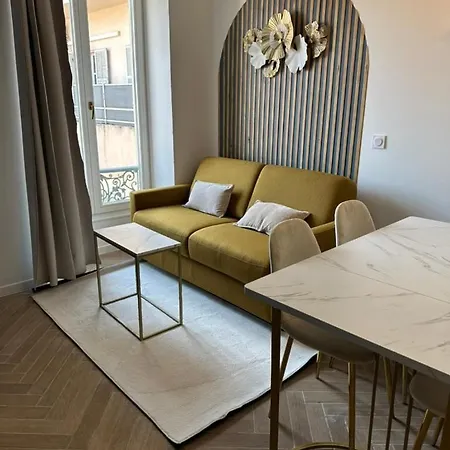 Moon Apartment