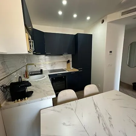 Moon Apartment
