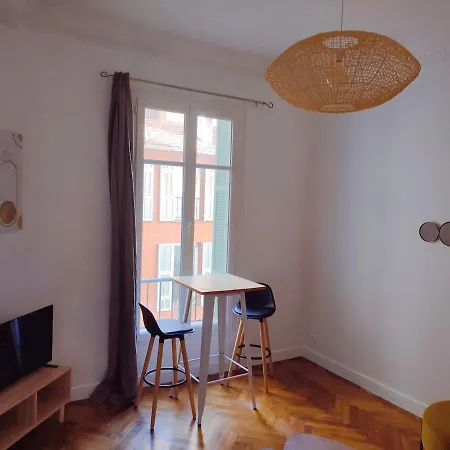 Apartment Ideally Located Center Nice