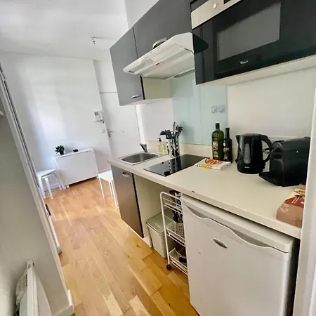 Apartment Two-rooms With Balcony In Nice