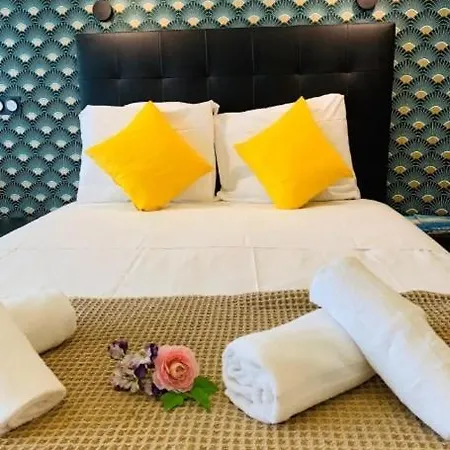 Bottero - Absolute Service Comfort With Balcony Apartment *