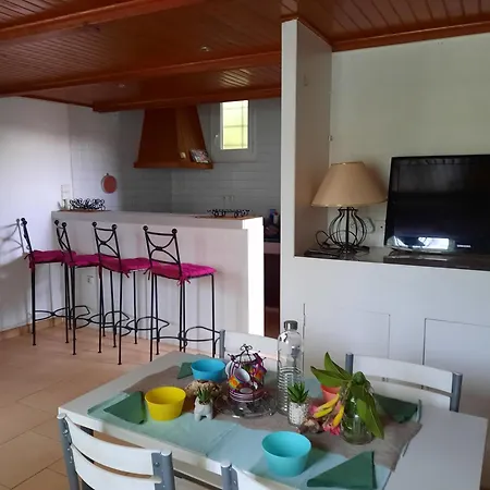 Cosy A Proche Plages Apartment