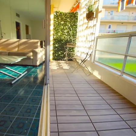 #40 Luxembourg Promenade Swimmingpool Rooftop Apartment