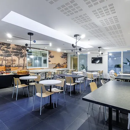 Adagio Centre Lejlighedshotel 3*