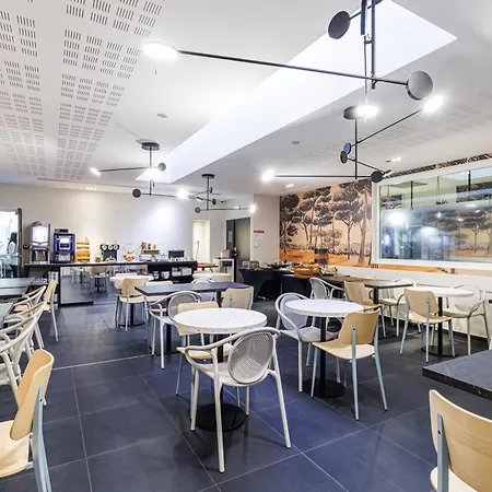 Adagio Centre Lejlighedshotel 3*