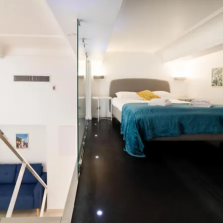 Maison Bianchi - Duplex Old Town Apartment *