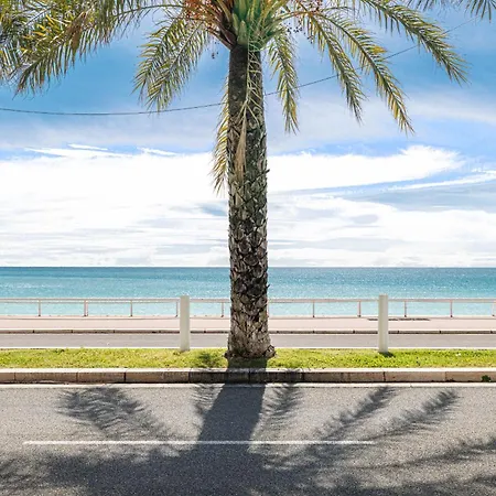 Promenade Des 2 Bdr Large Terrace Apartment Nice