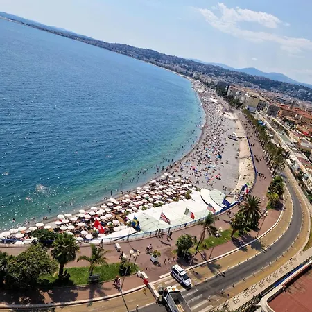 Grand T1 Proche Promenade Des