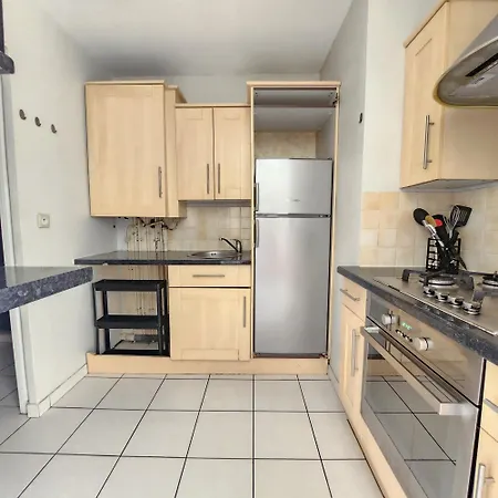 Au Calme A A Proximite De ! Apartment